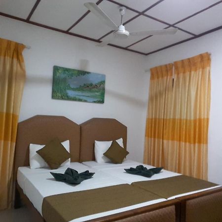 Thilaka City Hotel Anuradhapura Zewnętrze zdjęcie