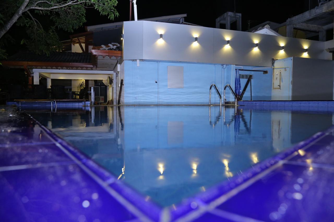 Thilaka City Hotel Anuradhapura Zewnętrze zdjęcie