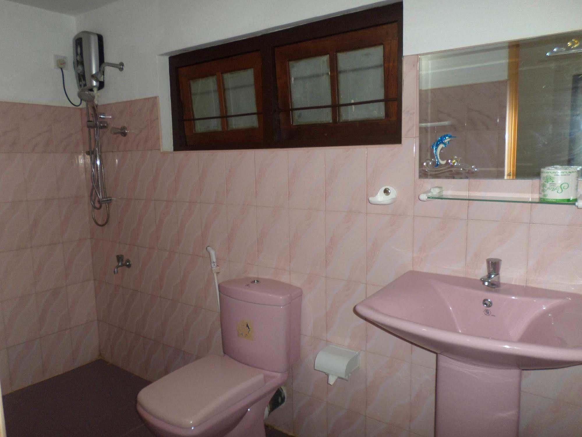 Thilaka City Hotel Anuradhapura Zewnętrze zdjęcie