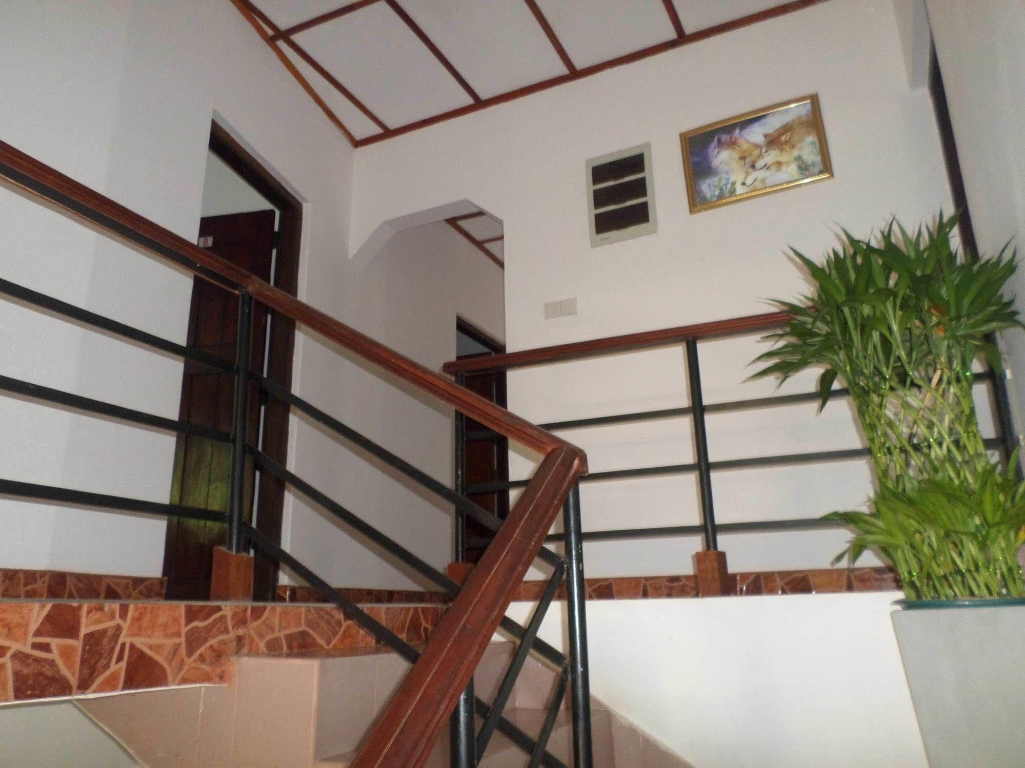 Thilaka City Hotel Anuradhapura Zewnętrze zdjęcie