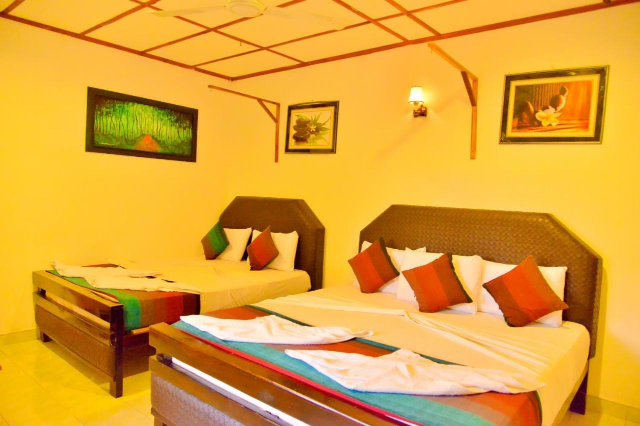 Thilaka City Hotel Anuradhapura Zewnętrze zdjęcie